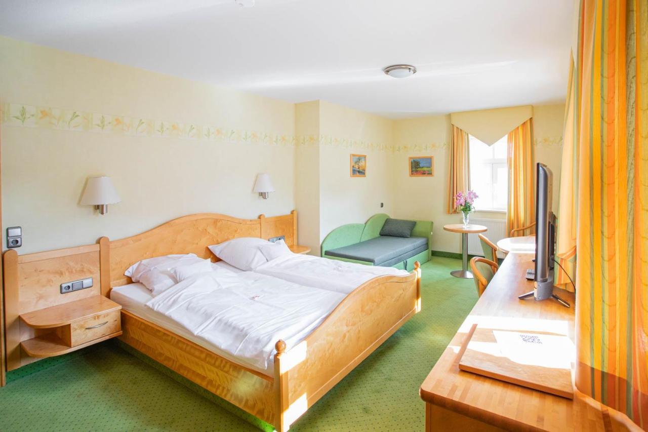 Hotel-Pension Eschwege Exterior photo